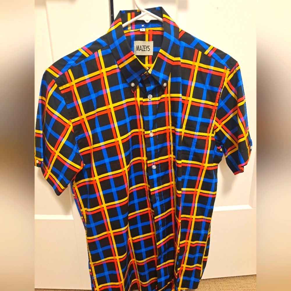 Mazeys button down